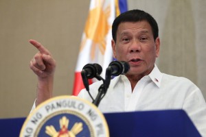 Duterte_delivers_his_message_to_the_Filipino_community_in_Vietnam_during_a_meeting_held_at_the_Intercontinental_Hotel_on_September_28